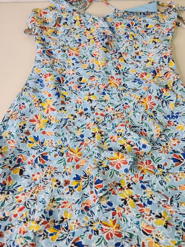 Vestido para mujer BCBGeneration floral azul con volantes fluido verano/primavera mediano - Imagen 10 de 12