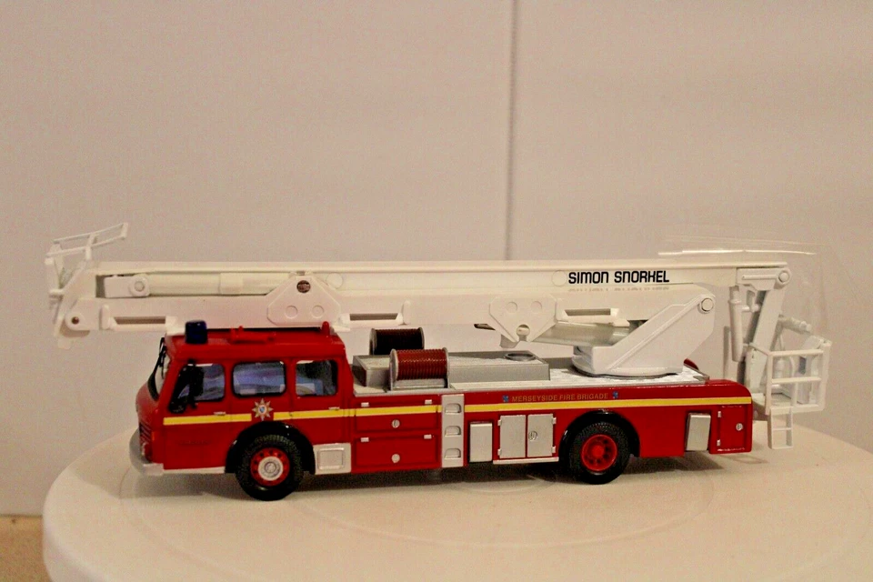Corgi 9 Double 9 #CC13003 Dennis F125 Simon Snorkel SS263 Hydraulic Platform F/E - Image 4 of 4