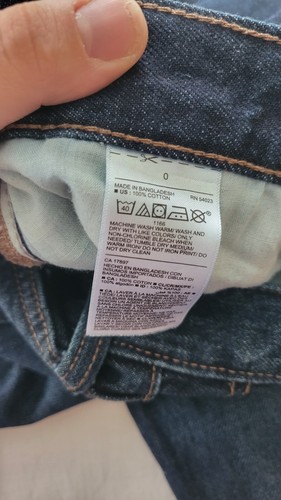 Jeans da donna vecchi blu navy morbidi morbidi con bottoni dritti lavati scuri taglia 0 nuovi senza etichette - Foto 5 di 8