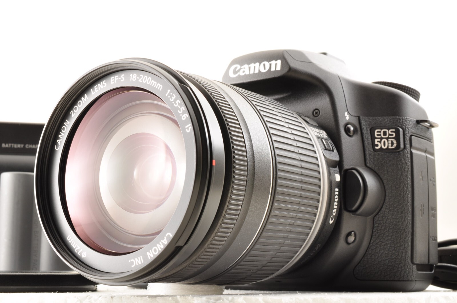 Canon EOS 50D Digital SLR Camera SC2000 w/EF-S 18-200mm F/3.5-5.6 IS Mint #3269