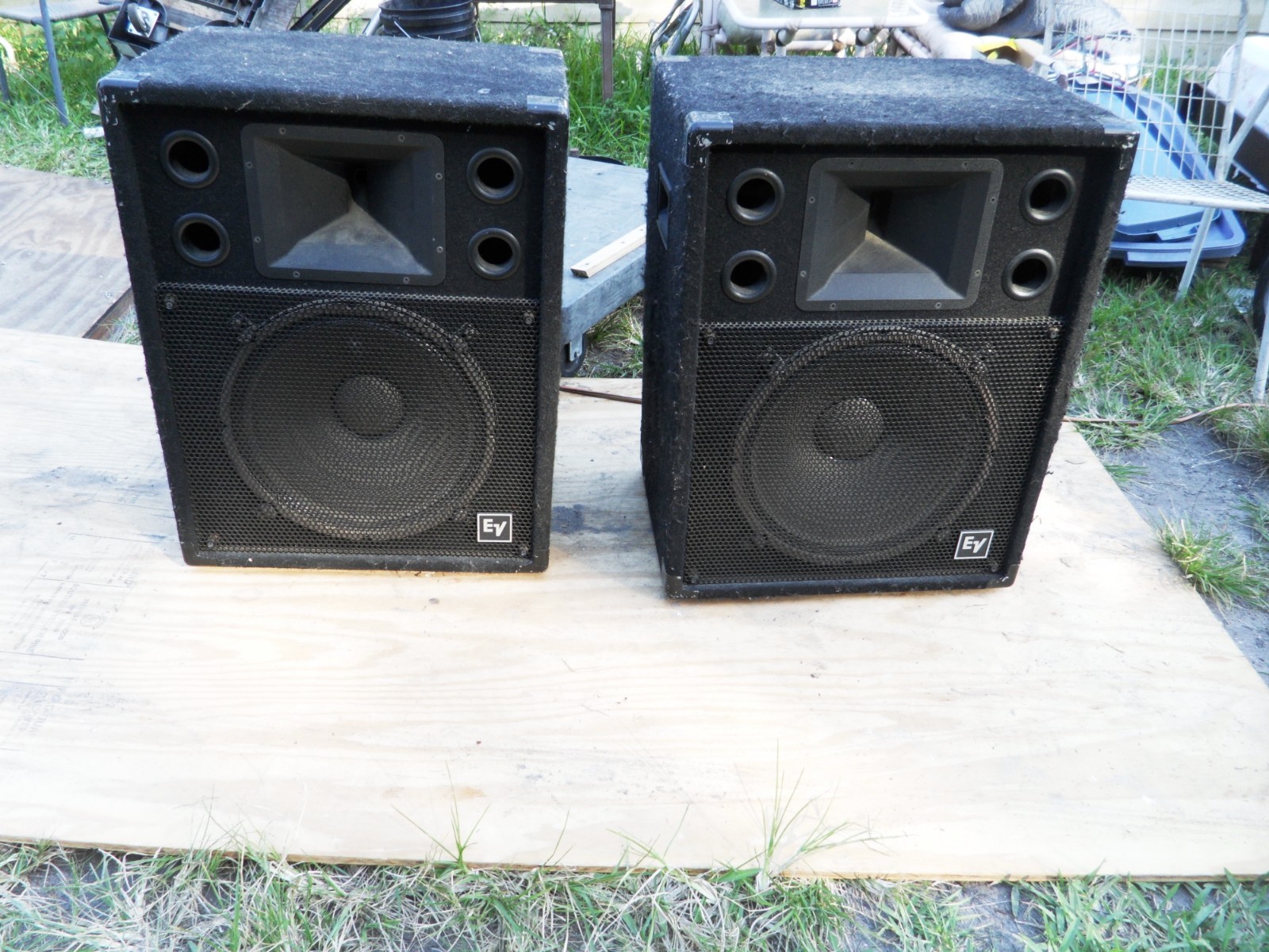 ev stage system 200 speakers