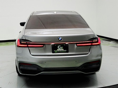 2022 BMW 7-Series 740i - Picture 6 of 12