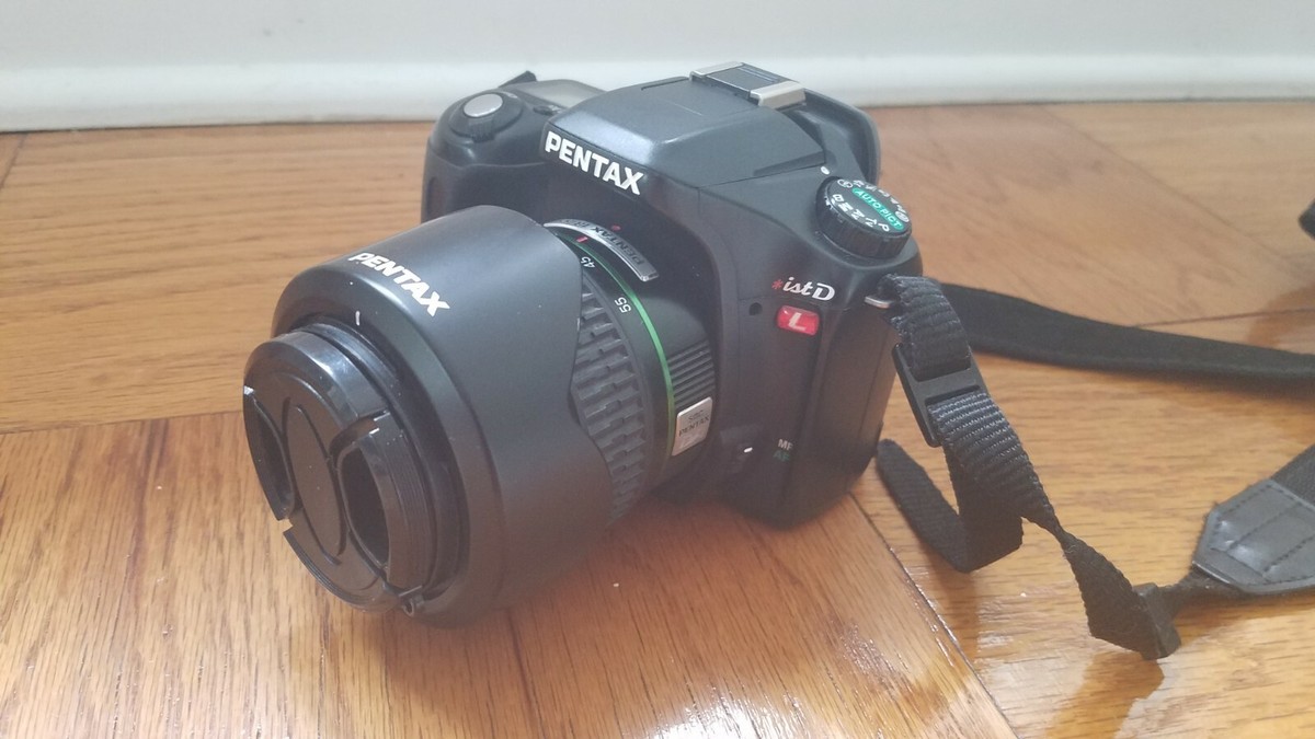 PENTAX Pentax ist D 6.1MP Digital SLR Camera - Black (Kit w PENTAX Pentax ist D 6.1MP Digital SLR Camera - Black (Kit w