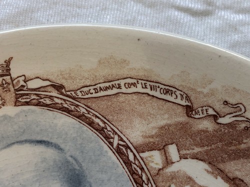 Vintage Chateau de Chantilly L'ile D'amour Mons. Le Duc D'Aumale Souvenir Plate - Picture 6 of 11
