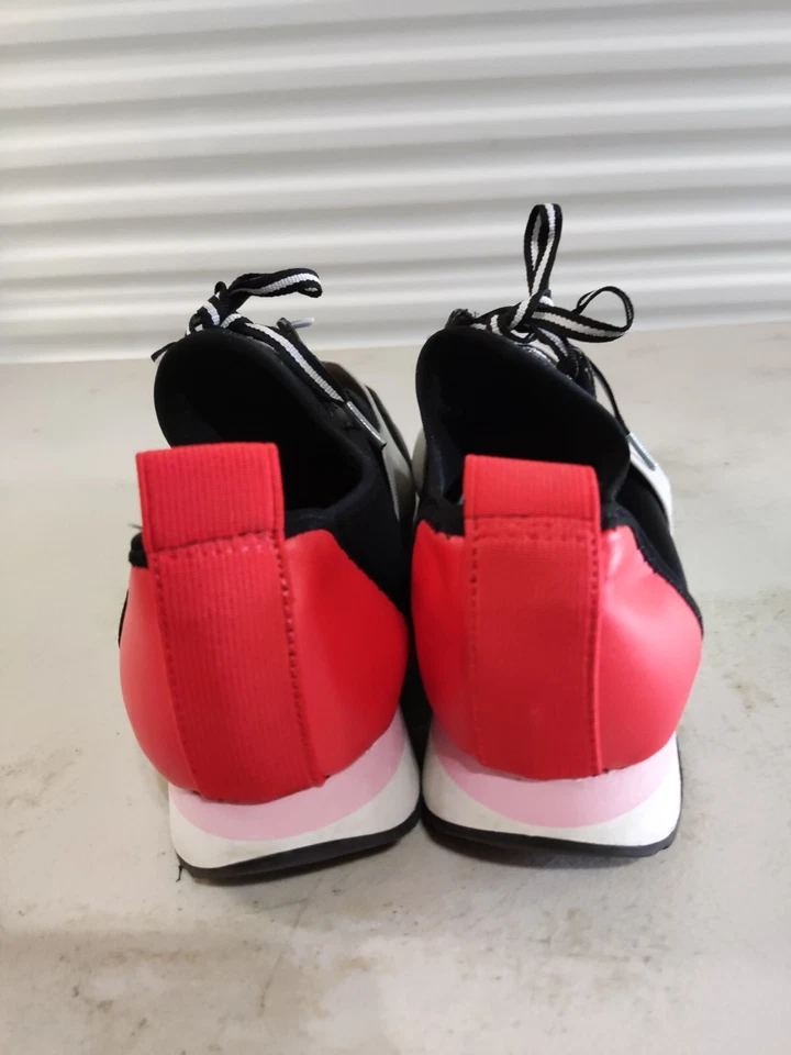 Steve Madden Women's Antics ANTI01AS1 Black Red Sneaker Shoes Size 8 M - Image 2 of 4