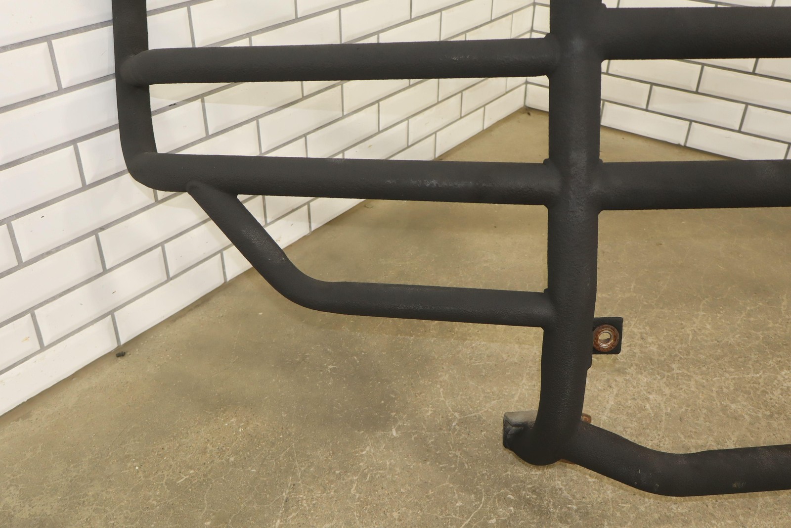 01-02 Chevy GMC Ranch Hand Legend Grille Guard GGC011BL1 Used