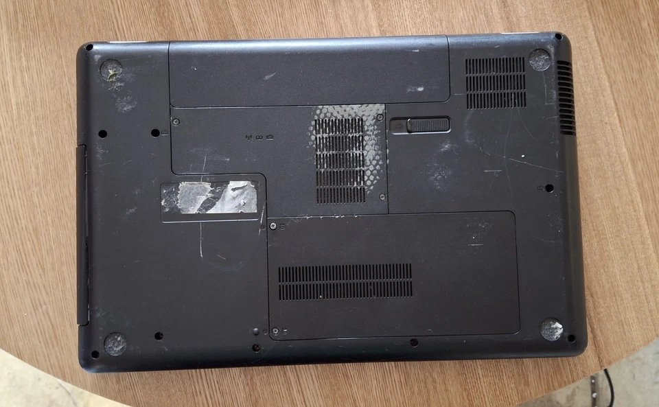 Compaq Prestio CQ56 Laptop , Untested. - Image 4 of 4