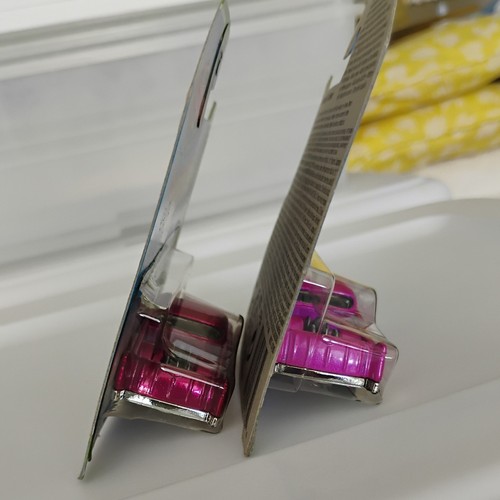 Hot Wheels 2010 STH & TH, Custom '53 Cadillac, Short Cards, Protective Cases - Picture 6 of 6