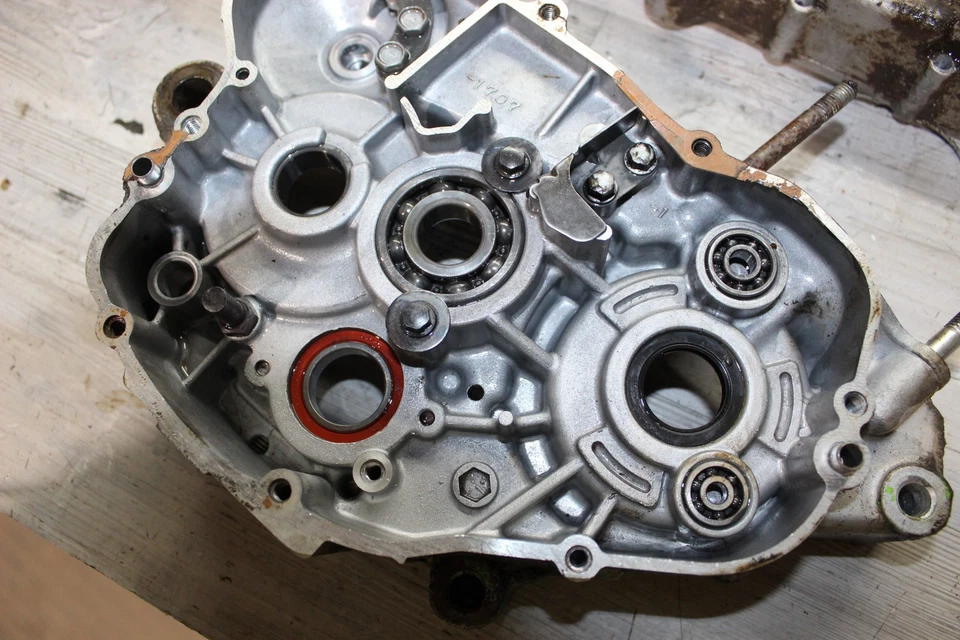 Kawasaki Kdx200 1995 motor izquierdo derecho cárter cárter cárter bloque Foto 3 de 4