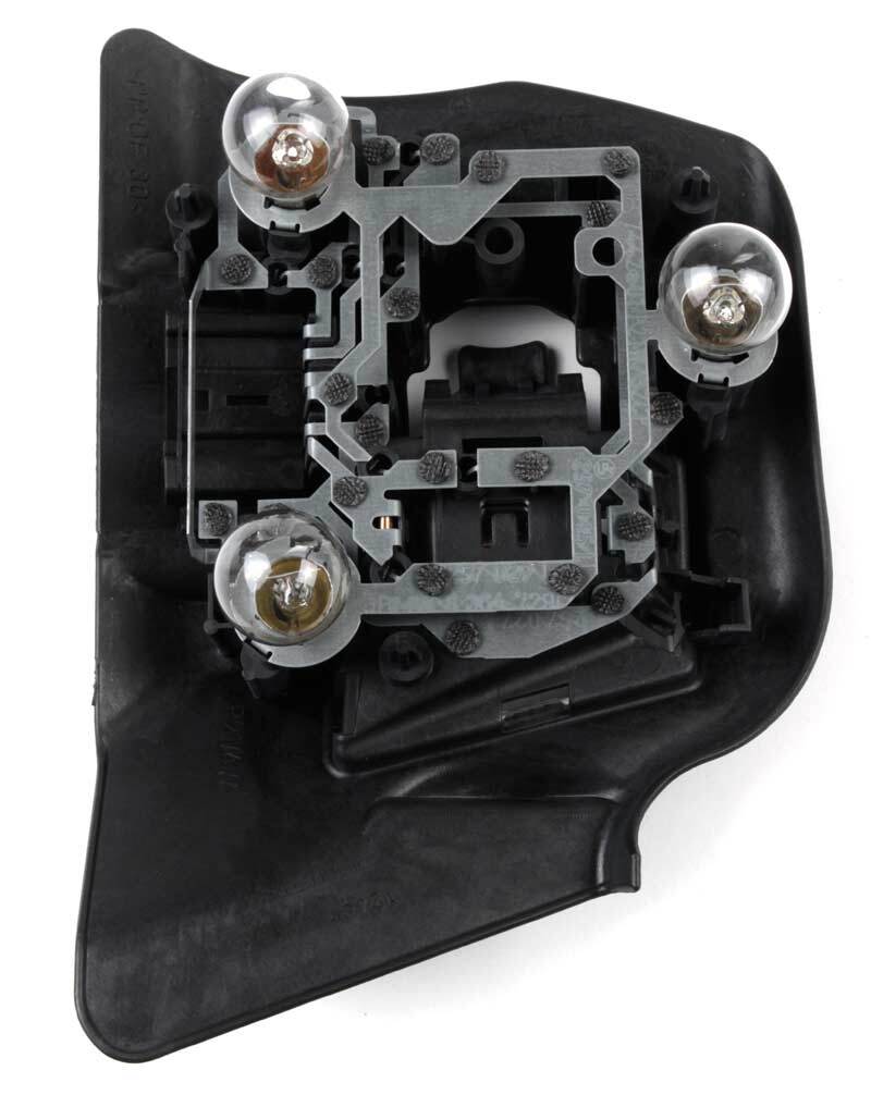リリー Genuine OEM Tail Light Bulb Socket Driver for BMW