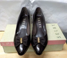 WOMEN'S BROWN LEATHER SELBY CLAIRE SLIP ON 2" HEELS WITH BOW   SIZE 8  NIB