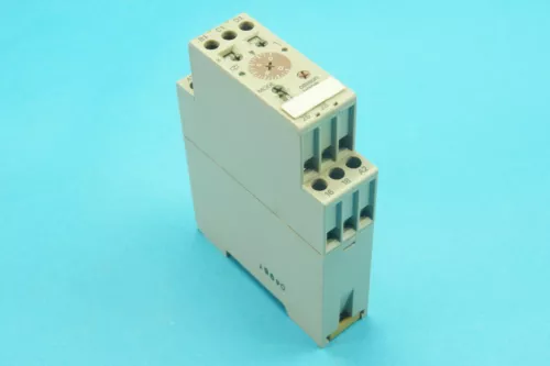 Omron H3DR-A timer relay 6 operating modes 0.1s-120h 24V 2 changeover contacts
