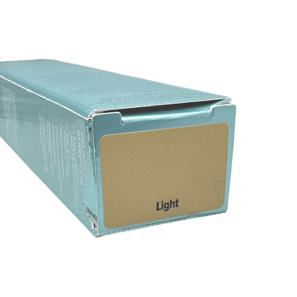 IT Cosmetics CC+ Oil-Free Matte Cream SPF 40 1.08 fl oz / 32 ml Light Foundation - Image 4 of 4