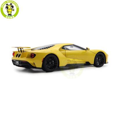 1/18 Autoart 72944 FORD GT 2017 Triple Yellow / Black Stripes