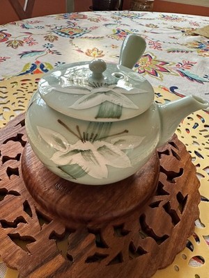 Chinese-style small gongfu style tea pot  with a floral design light green