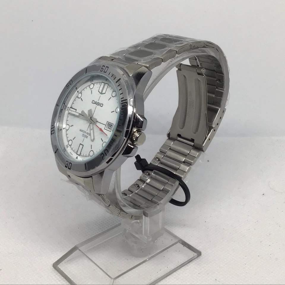 Reloj Casio Hombre Estilo Buzo Acero Inoxidable MTPVD01D-7EV Esfera Blanca Fecha 45mm Foto 3 de 4