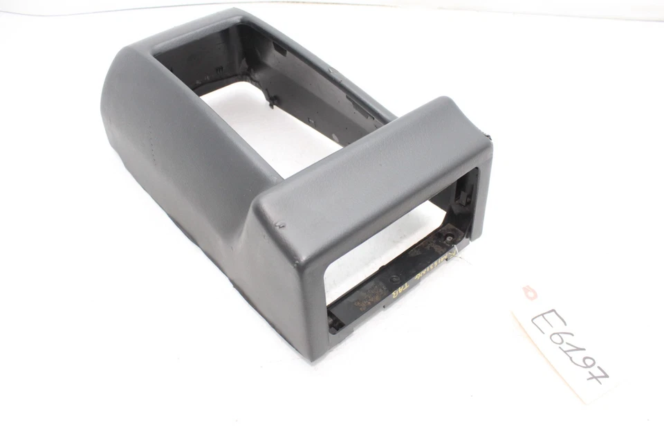 00-06 MERCEDES-BENZ C215 TAMPA TRASEIRA CONSOLE CENTRAL PRETA E6197 - Imagem 3 de 4