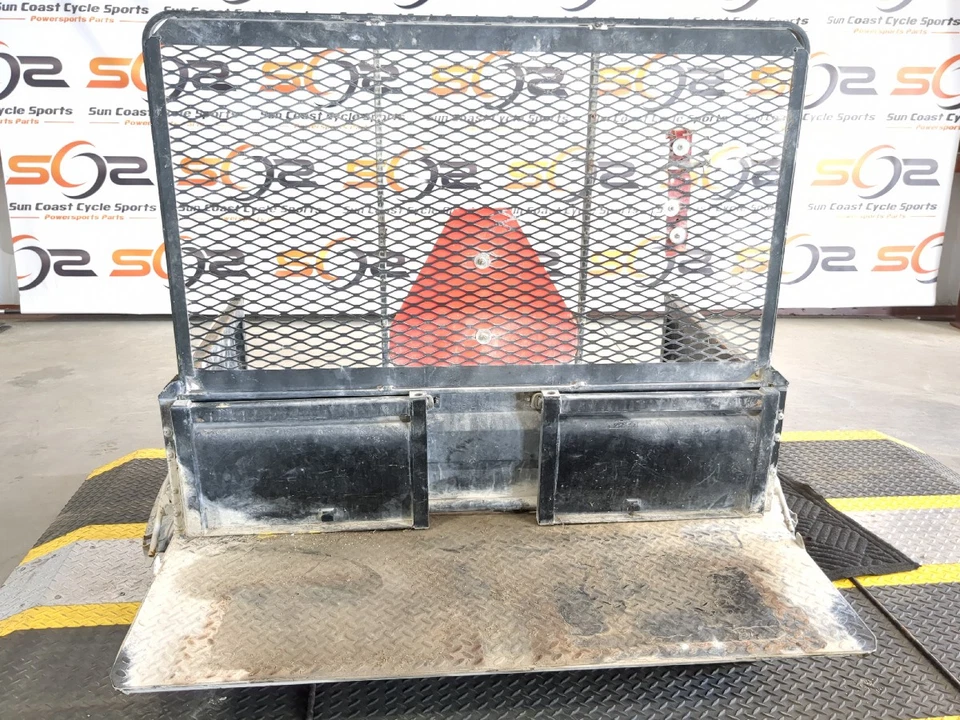 09-23 Kawasaki Mule 4000 KAF620M maletero trasero caja montaje Foto 3 de 4