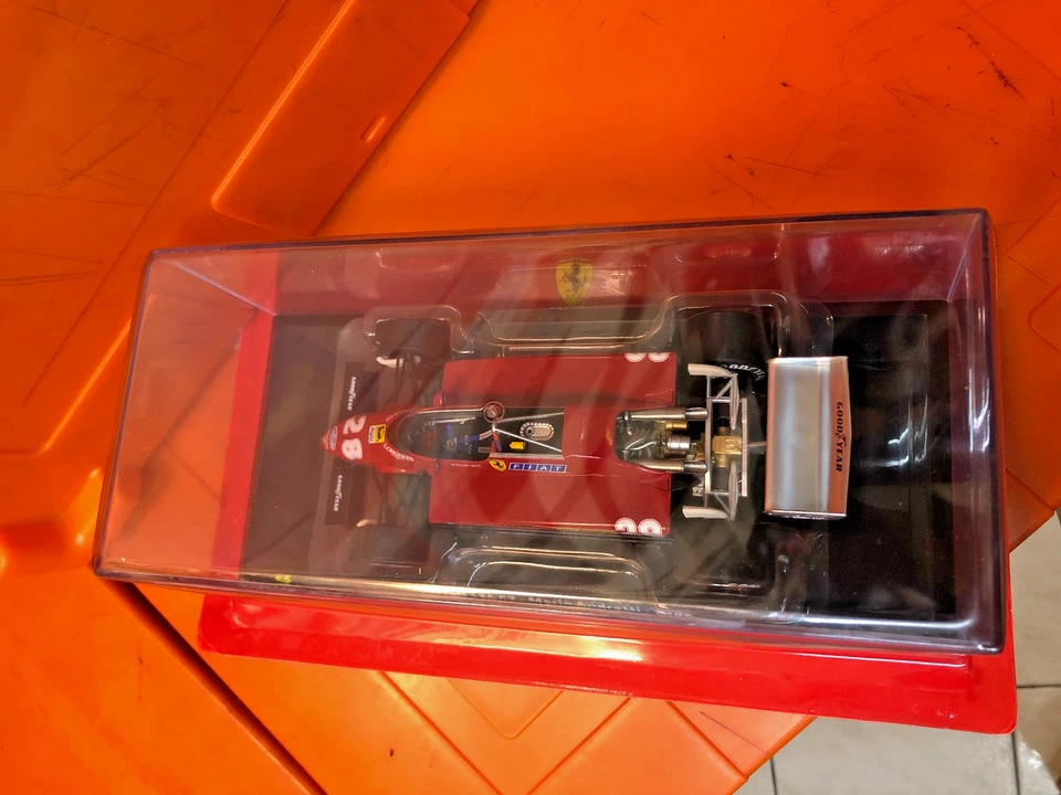 FERRARI GT  1/24 COLLECTION HACHETTE N°33. FERRARI 126 C2 1982 MARIO ANDRETTI - Photo 2/4