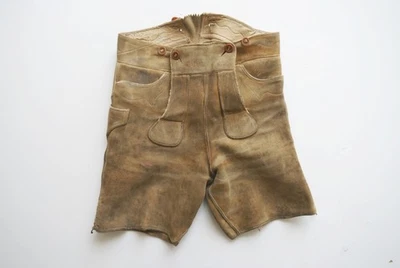 Kurze 80er Lederhose ohne Verzierungen dickes sämisch Elchleder verspeckt Gr.52 - Bild 1 von 4