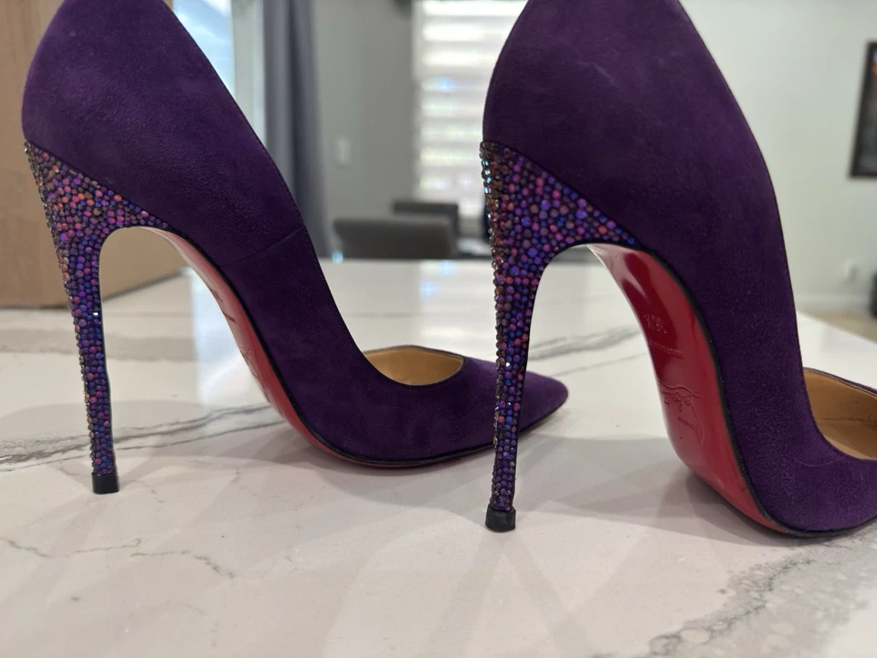 Zapatos de salón Christian Louboutin So Kate 120 de gamuza púrpura con pedrería talla 36,5 Foto 3 de 4