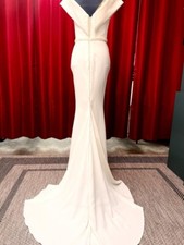 Wedding Dress New Size 6-8 Ivory With Veil 