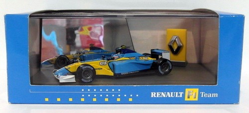 Modèle F1 Bleu Et Jaune Modèle Réduit 1/18 Universal Hobbies Renault F1 R202 #14 Trulli 2002, Occasion Comme Neuf (boîte Défraîchie) Universal Hobbies 2192 Renault F1