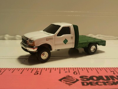 toy flatbed pickup trucks