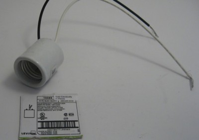 LEVITON 10085 Incandescent Lampholder - Medium Base E26 - Keyless - WH ...