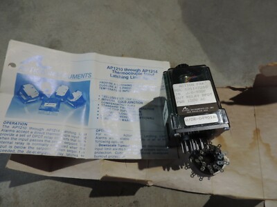 Action instruments MDL 1211-7250 thermocouple input latching limit alarm