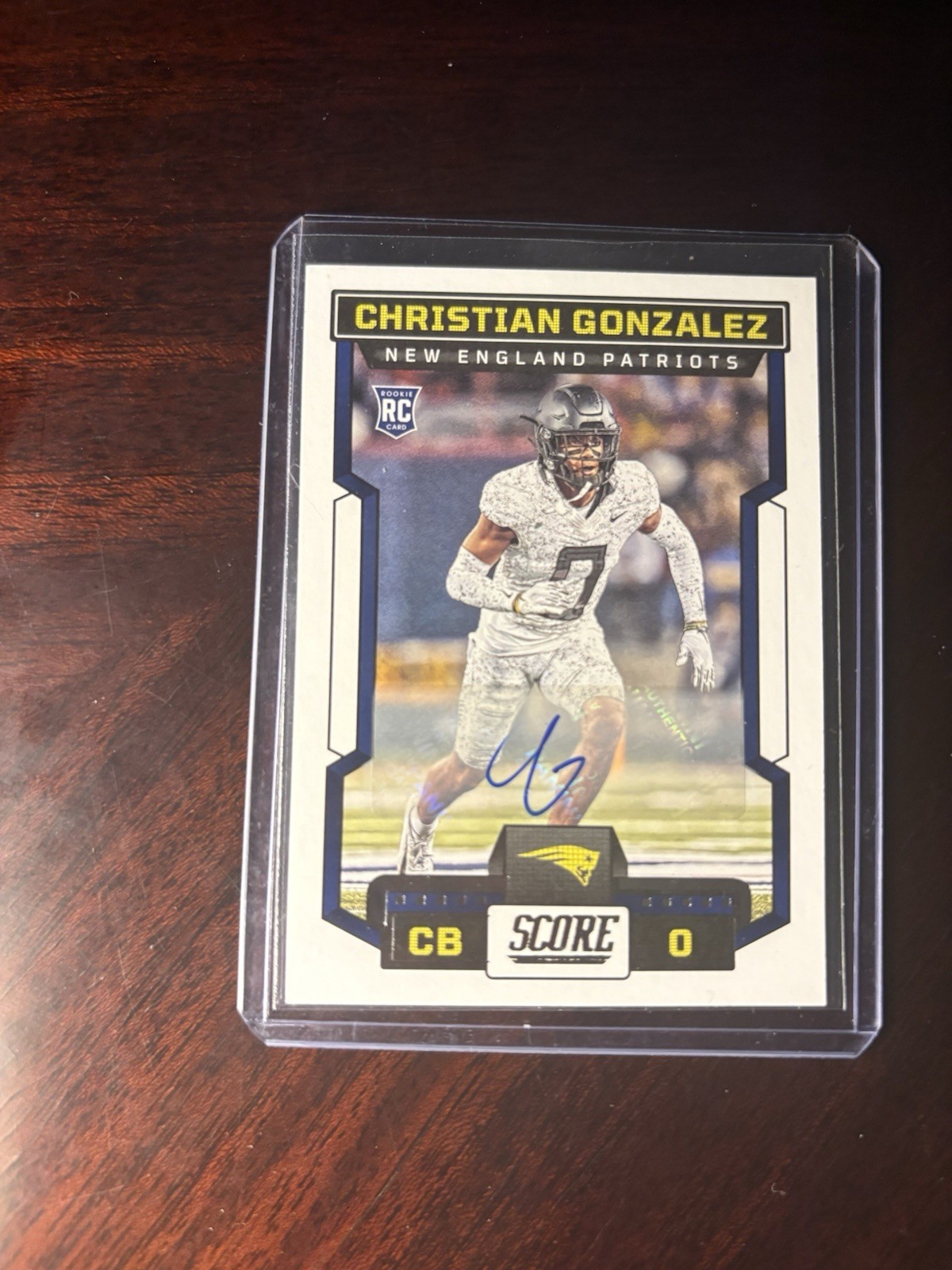 2023 Panini Score Football Christian Gonzalez RC Rookie Auto #381 Patriots