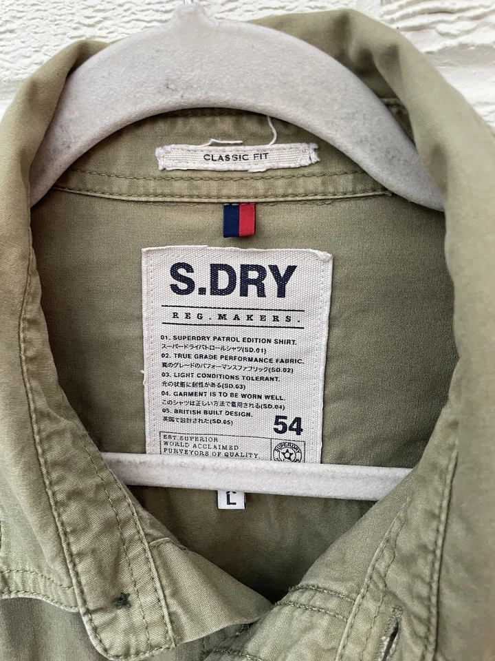 Superdry Camisa Hombre Grande Verde Militar Utilidad Parches Logo Caqui Desierto Foto 4 de 4