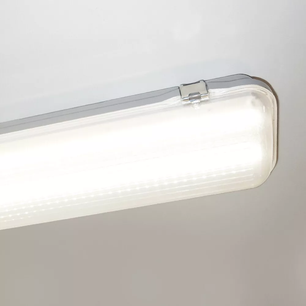 Outdoor batten 2024 fix lights