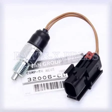 OEM GENUINE NISSAN  FRONTIER XTERRA GEARBOX NEUTRAL POSITION SWITCH 32006-CD10B
