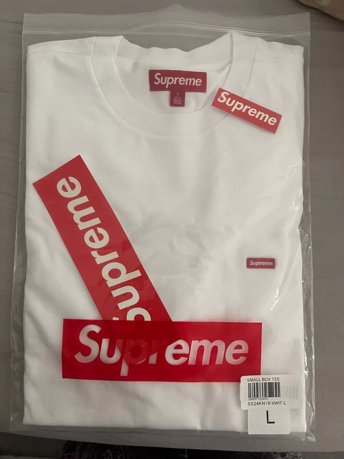 T shirts logo Supreme Small Box   Rose   Taille Grande/L (SS2024)