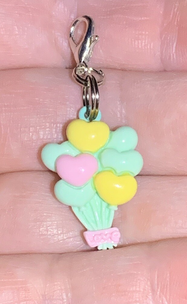 Heart Balloonクリップブローチ Green, Pink & Yellow Heart Balloons 🎈 Charm Zipper Pull