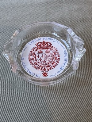 1960 s La Cave Henri IV Chateau Henri IV Restaurant Hotel New York Glass Ashtray