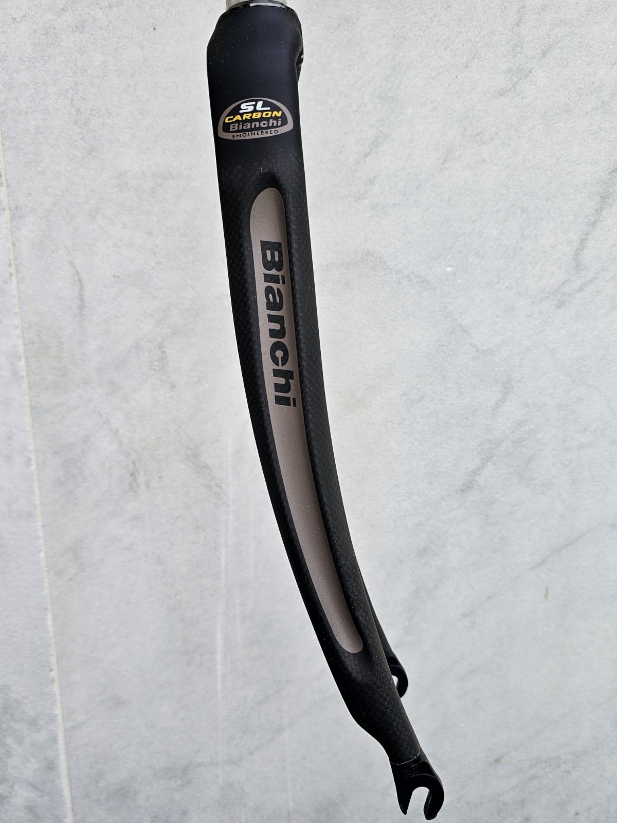 (New) Bianchi SL Carbon Fork 1 1/8" 222mm Steerer 700c Road Bike NOS (225.00 USD)
