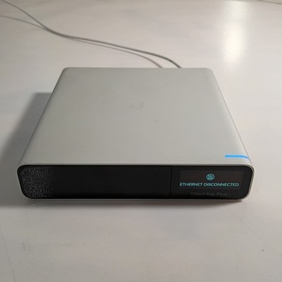 Ubiquiti UniFi Cloud Key Gen2 UCK-G2-PLUS w/ 1TB Toshiba MQ01ABD100V (no charger