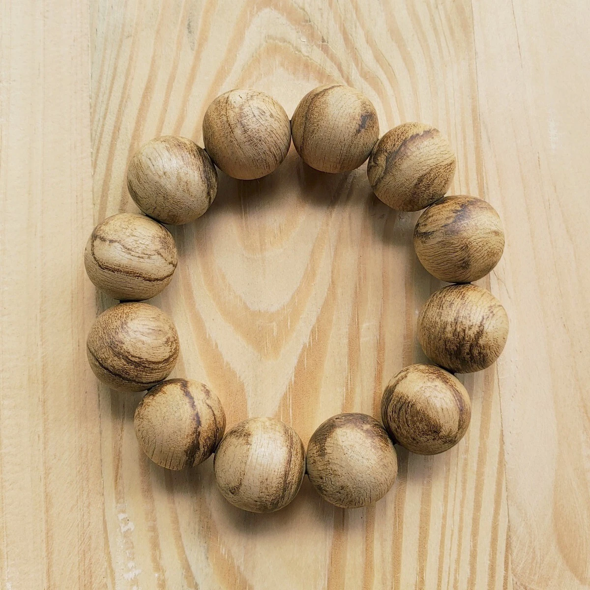 Average weight of a sale beaded bracelet in ounces