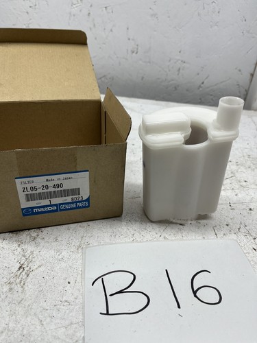 Fuel Filter For Mazda 323 S MK6 1.8 Protege Blue Print ZL05-20-490 ZL052-04-90A - Picture 2 of 2