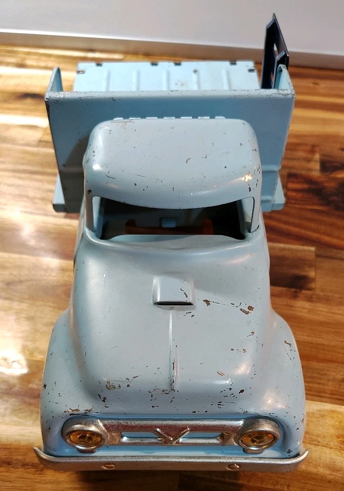 Camión de estacas Tonka Farms 1957 vintage - azul bebé - aproximadamente 14" * 6" * 6" Foto 3 de 4