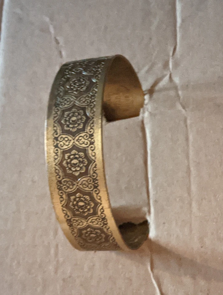 Armreif Fein Verziert Goldfarben Armband Alt Vintage - Bild 2 von 3