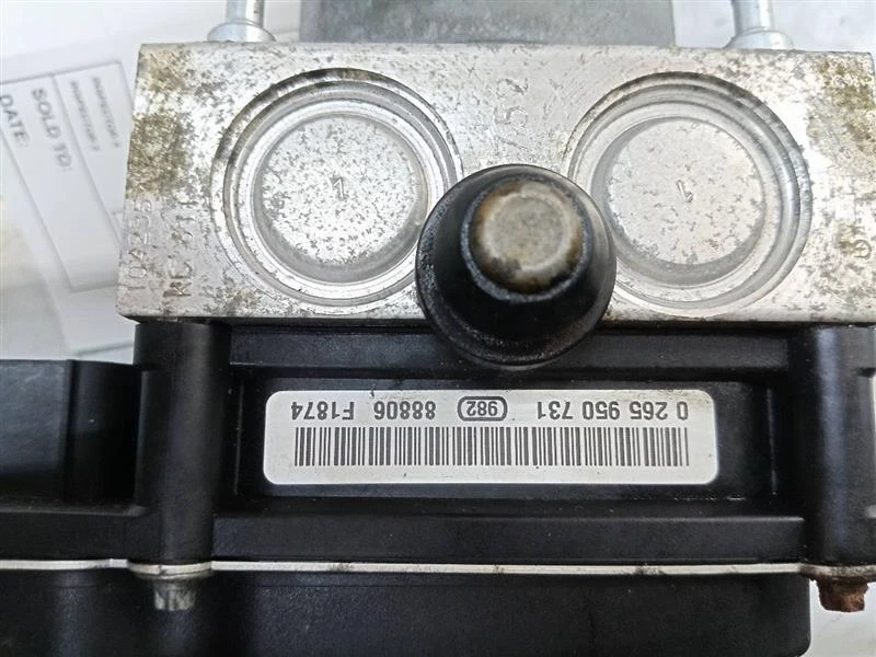 Used ABS Pump and Motor Assembly fits: 2009 Ford Flex Assembly Grade A - Image 4 of 4