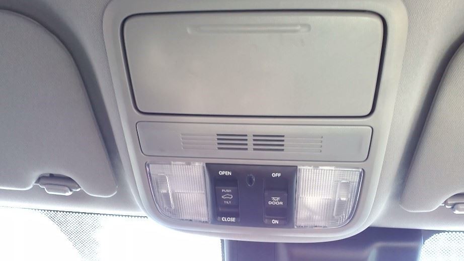 18-23 ODYSSEY SUNROOF SWITCH ONLY CONSOLE IS DAMAGED | eBay