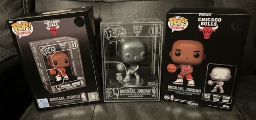 Michael Jordan NBA Pop Die-Cast Funko Shop Exclusive Chase In Hand Bulls RARE