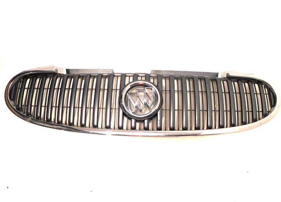 Parrilla de fábrica Buick Rainier 2004-2007 plateada 04 05 06 07 Ranier Rainer Foto 3 de 4