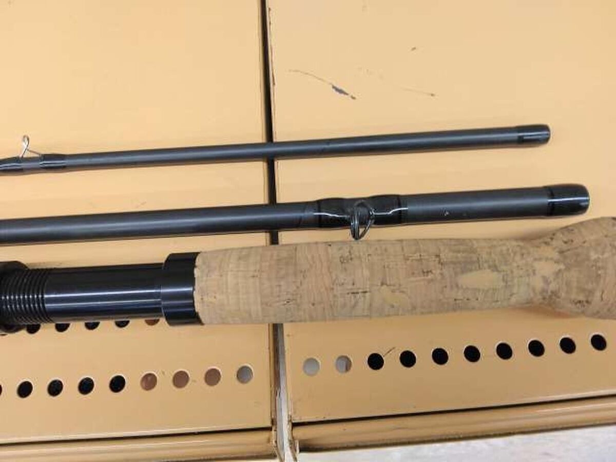 G. LOOMIS Model No. FR18010/11-3 3-piece rod case and bag G. LOOMIS Model No. FR18010/11-3 3-piece rod case and bag