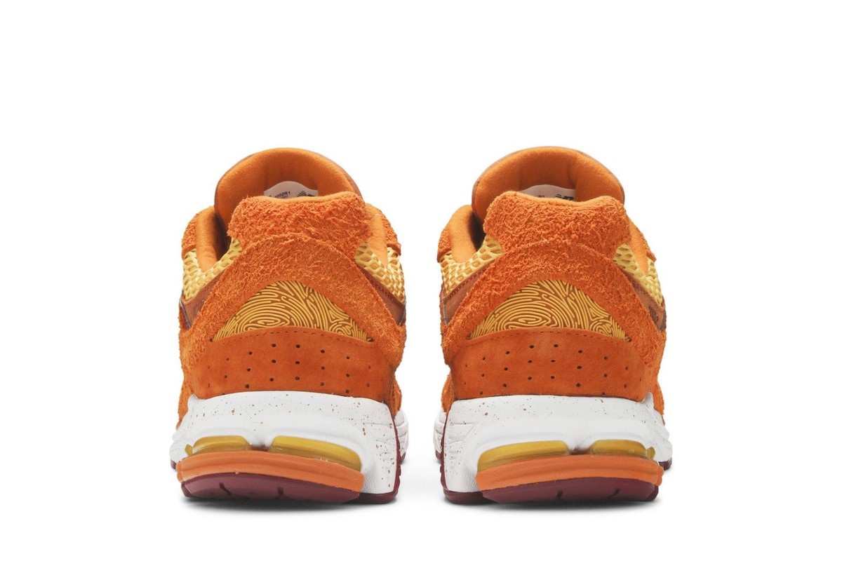 New Balance Salehe Bembury x 2002R 