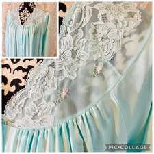 Mint Condition XL 1960s Shadowline Lace Housecoat Button Front